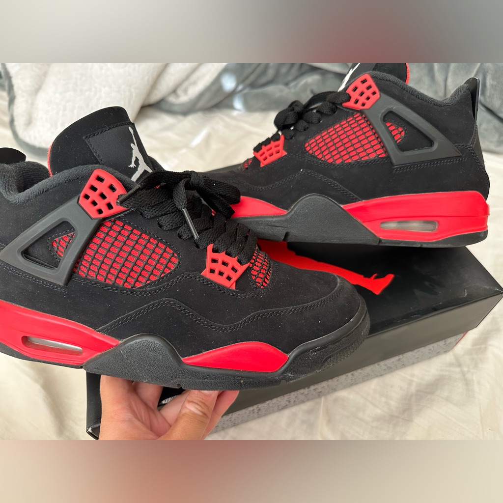 Jordan 4 Retro Red Thunder